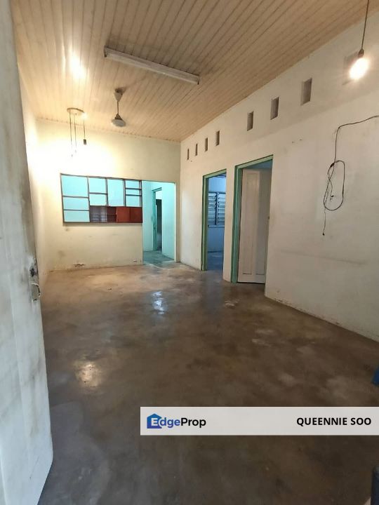 Under Market Value Single Story Terrace House For Sale , Perak, Ipoh
