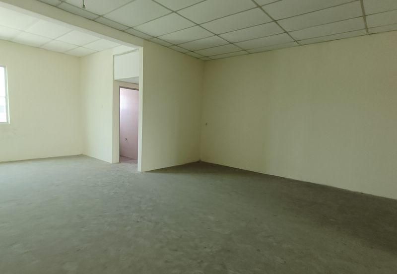 Meru Impian Frist & Second Shop Lot