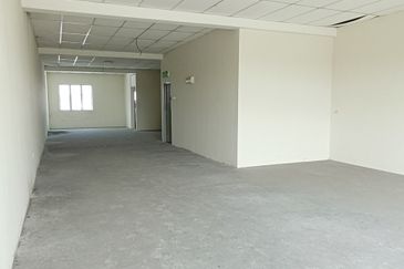 Meru Impian Frist & Second Shop Lot