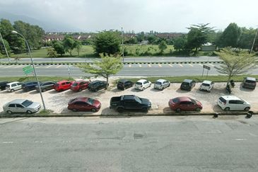 Meru Impian Frist & Second Shop Lot