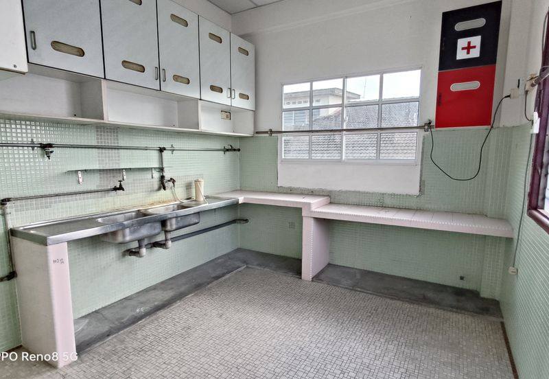 Jalan Kampar Nice First Floor Shop For Rent 