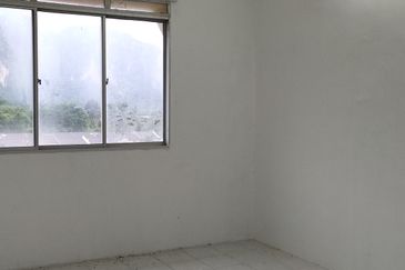 LE COURTS DESA TAMBUN