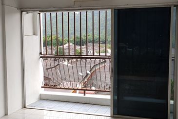 LE COURTS DESA TAMBUN