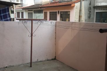 TAMAN BINTANG (MOONLIGHT)