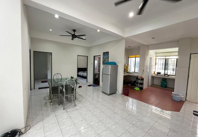 LE COURTS DESA TAMBUN