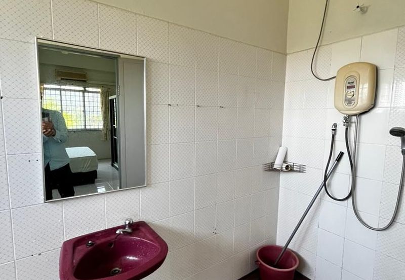 LE COURTS DESA TAMBUN