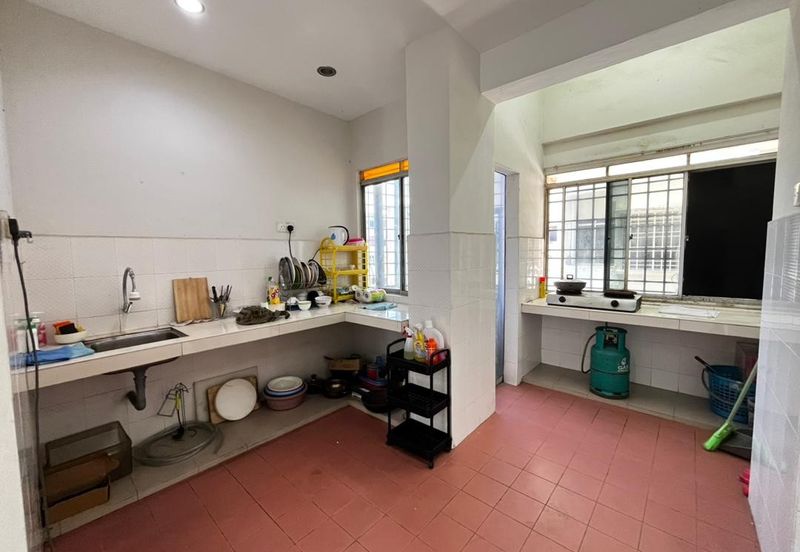 LE COURTS DESA TAMBUN