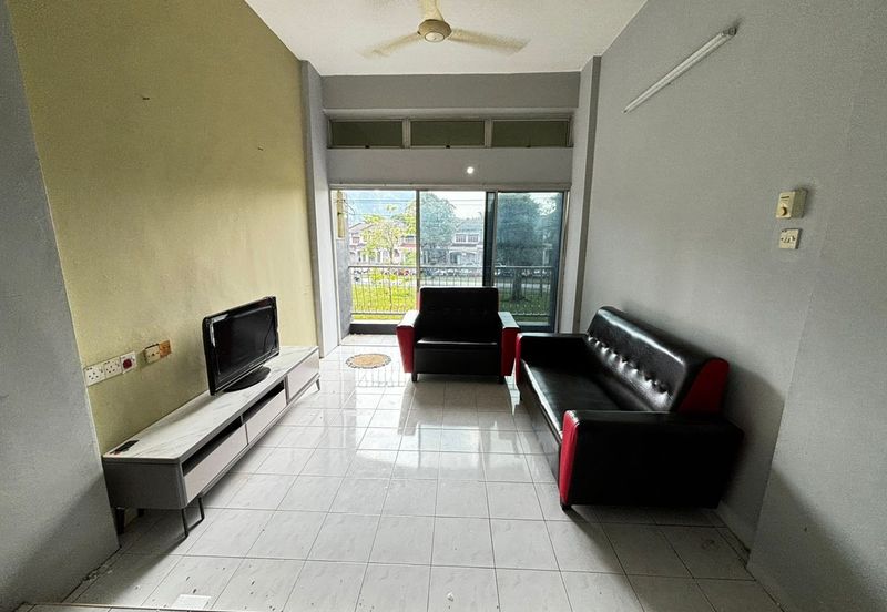 LE COURTS DESA TAMBUN