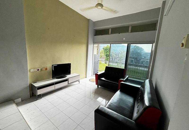 LE COURTS DESA TAMBUN