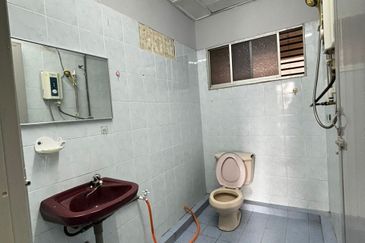 LE COURTS DESA TAMBUN