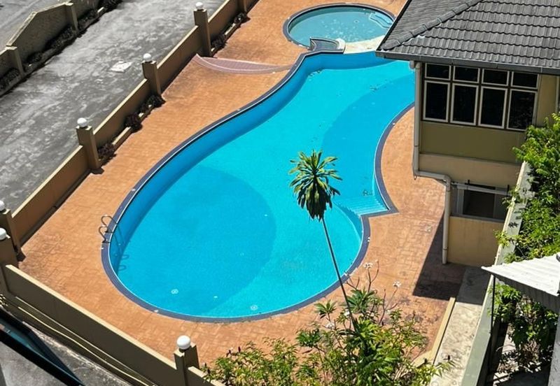 LE COURTS DESA TAMBUN