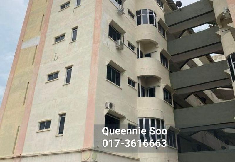 LE COURTS DESA TAMBUN