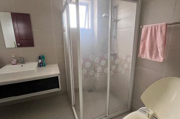 KONDOMINIUM DAMAIPURI