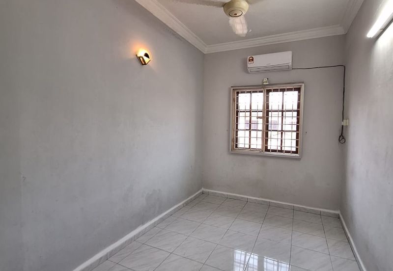 Pengkalan Nice Double Storey House For Sale 