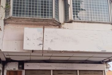 Tasek Facing main road shop For Sale and Rent 