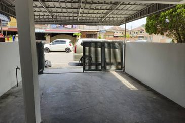 TAMAN CAHAYA BERCHAM