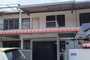 TAMAN CAHAYA BERCHAM