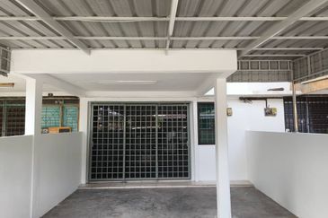 TAMAN CAHAYA BERCHAM