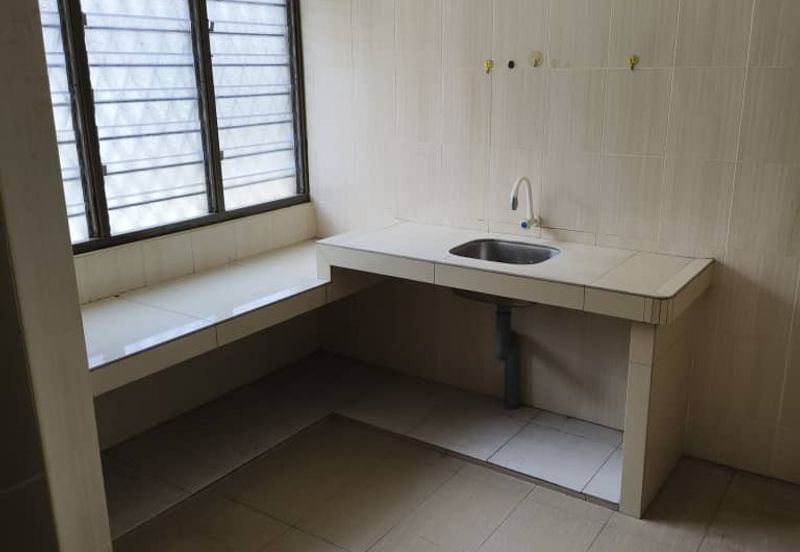 TAMAN CAHAYA BERCHAM