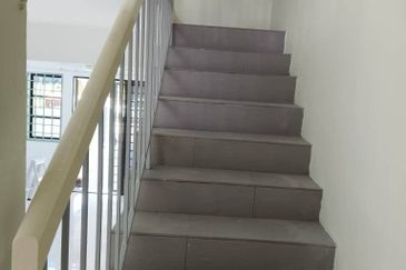 TAMAN CAHAYA BERCHAM