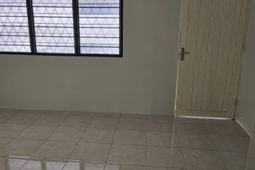 TAMAN CAHAYA BERCHAM