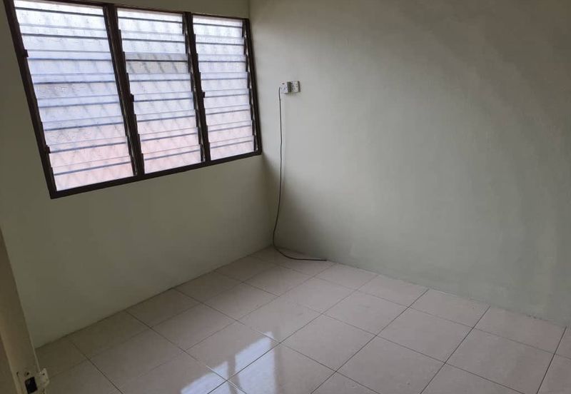 TAMAN CAHAYA BERCHAM