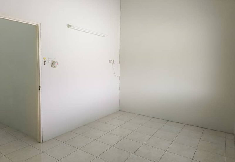 TAMAN CAHAYA BERCHAM