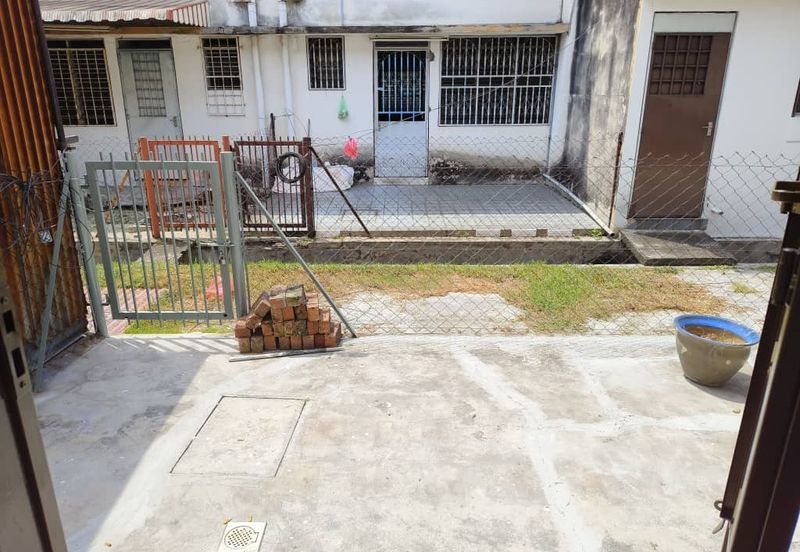 TAMAN CAHAYA BERCHAM