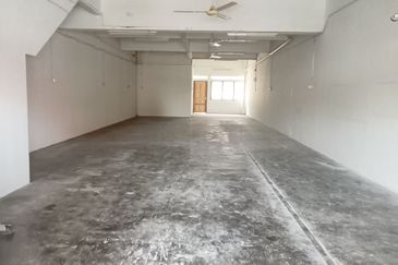 Pengkalan Station 18