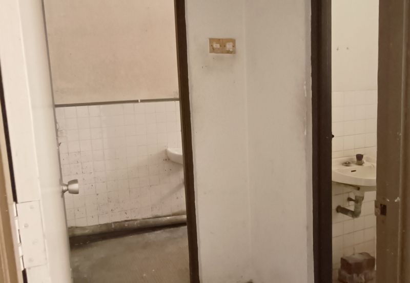 Pengkalan Station 18