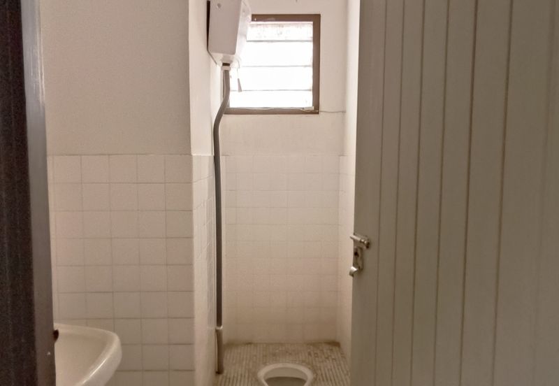 Pengkalan Station 18