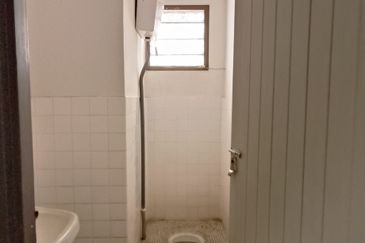 Pengkalan Station 18