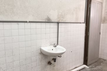 Pengkalan Station 18