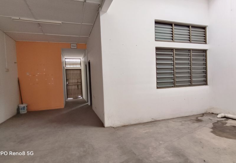 Pengkalan Station 18