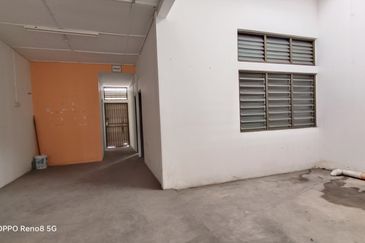 Pengkalan Station 18