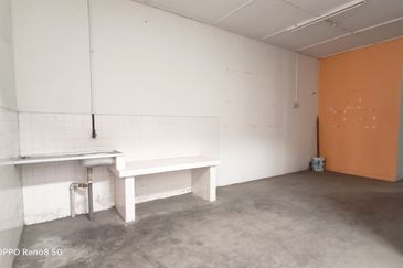 Pengkalan Station 18