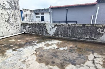 Pengkalan Station 18