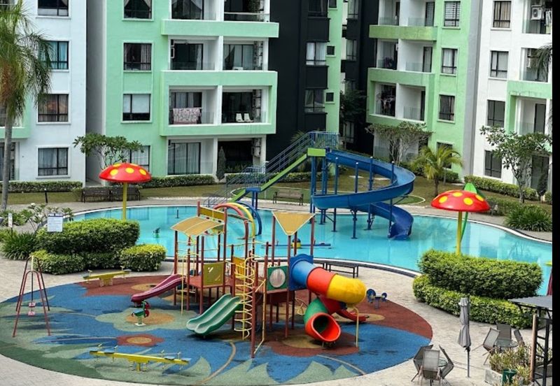 Manhattan Condominium