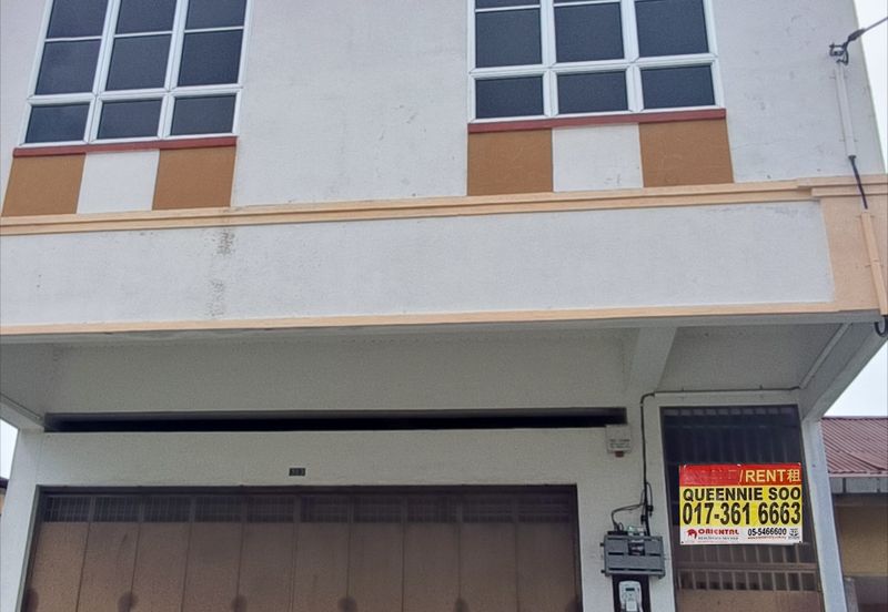 Guntong Good Condition 1st Floor Shop for Rent 