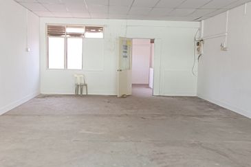 Persiaran Greenhill, Kampung Jawa