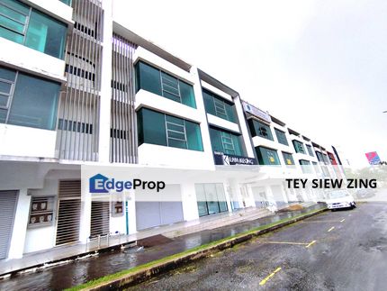 D Alpinia Business Park, Puchong South, Sierra, Selangor, Puchong