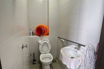 Seri Austin Luxury Apartment