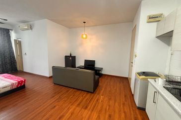 Dedaun Hijau (Greenfield Regency)