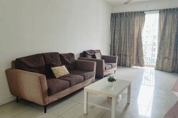 Dedaun Hijau (Greenfield Regency)