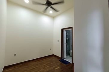 Paragon Suites @ CIQ