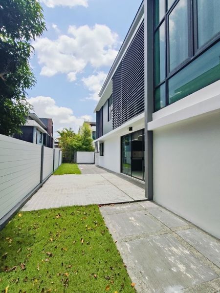 Noble Park East Ledang Double Storey Bungalow For Rent , Johor, East Ledang