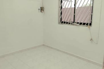 Flat Taman Ungku Tun Aminah