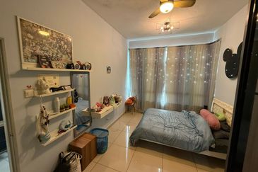 D'Summit Residences @ Kempas Utama