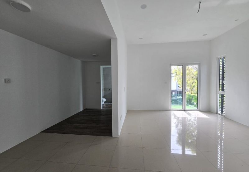 Austin Residence @Taman Mount Austin