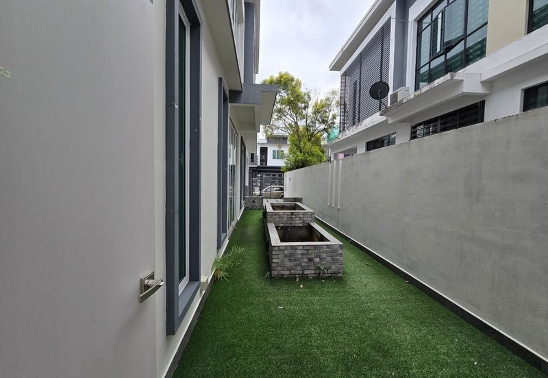 Austin Residence @Taman Mount Austin